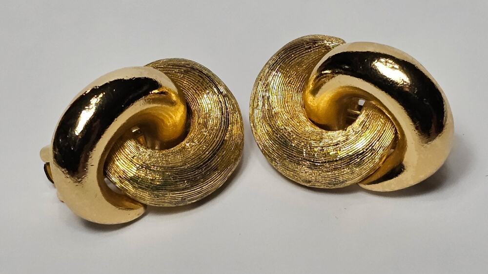 Vintage Chr. Dior Gold Knot Clip Earrings Chunky Statement Signed Designer 80s